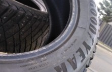 Good Year Ultra Grip Ice Arctic 103T