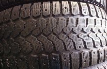 Yokohama Ice Guard 102Q